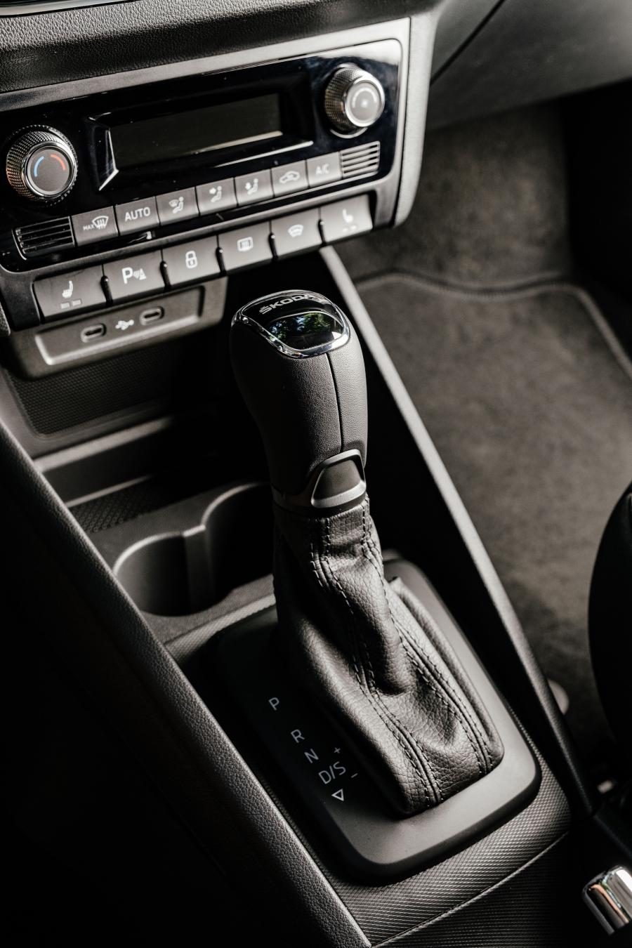 Детали интерьера Skoda Rapid 2020 года  (CIS) (фото 25 из 40)